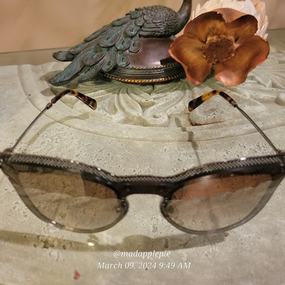 Valentino Women's VA2018 Fashion Cat Eye Sunglasses Metal Mesh Luxury Summer #55 - Picture 11 of 17